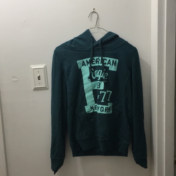 American Eagle Sweatshirt - Picture 1 of 1
